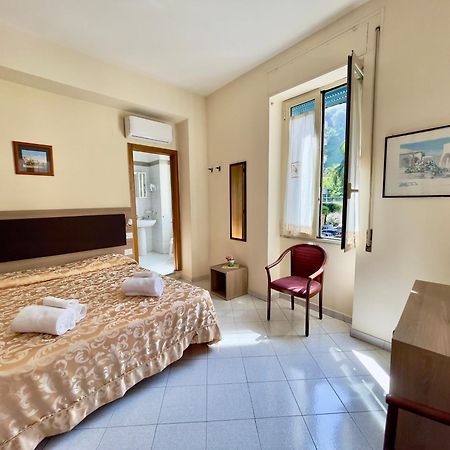 Hotel Desio Castellammare di Stabia Exteriér fotografie